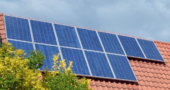 Fotovoltaické panely - úsporný dům v Brně